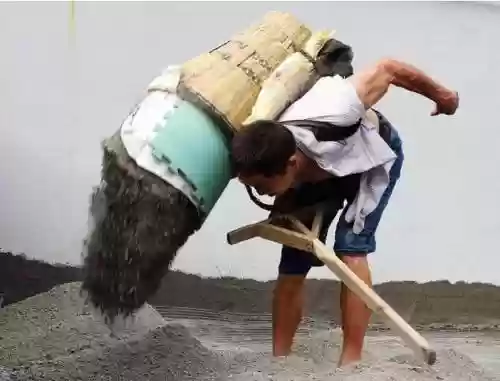 有矿工的装备矿锄和矿篓插图