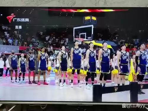 头排男篮阵容插图