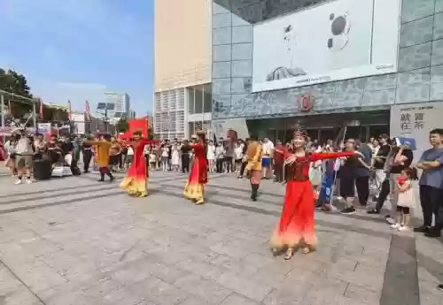 街头表演阵容搭配什么,街头表演有哪些节目插图1 街头表演阵容搭配什么,街头表演有哪些节目插图1